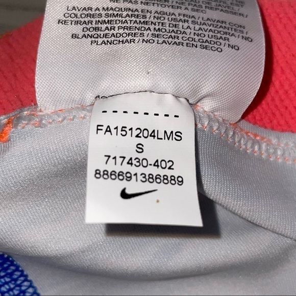 2/$30 Nike Pro Stripe Training 3/4 Leggings Size Small - Picture 3 of 5